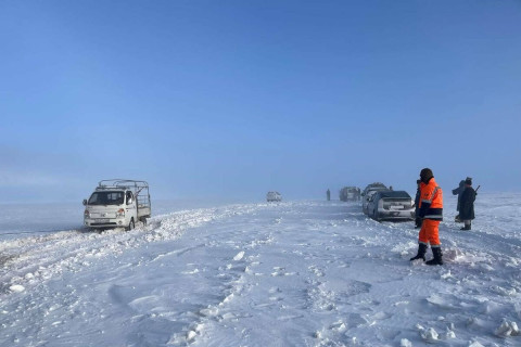 Булган, Сэлэнгэ, Төв, Хэнтий, Дорнод аймгуудад цас орно