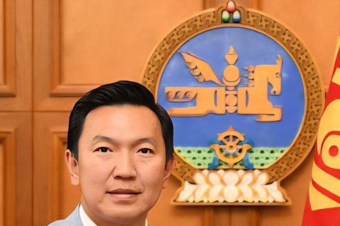 ОХУ-ын төрийн мэдлийн ТАСС агентлаг УИХ - ын дарга Н.Учралыг “ОХУ-с 1917 онд цагаачилсан оросын цагаачдын үр удам гэжээ“