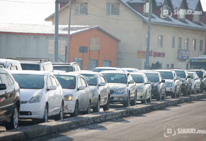 Төсөв: Такси үйлчилгээ эрхлэгчид 150 мянган төгрөгийн татвар төлнө