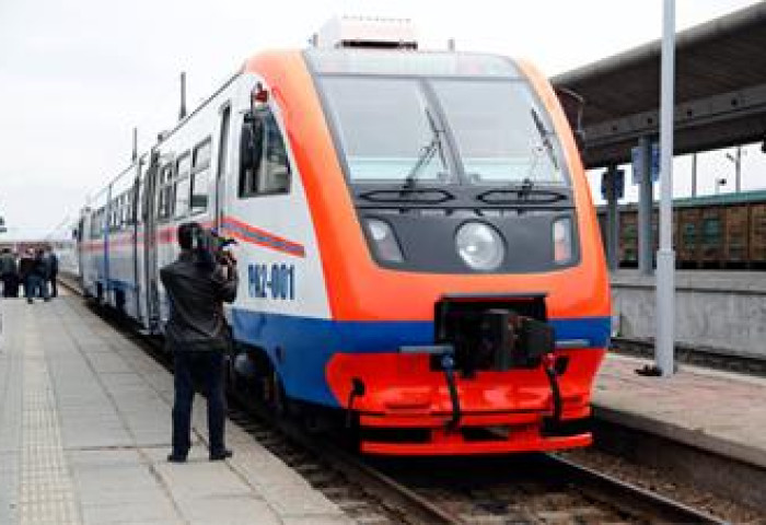 Дарга нар Railbus-ыг эвджээ