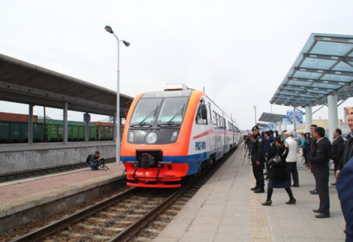 ШУУРХАЙ МЭДЭЭ: Замын шалгалтаар явж байсан “Railbus” Сэлэнгэ аймагт эвдэрчээ